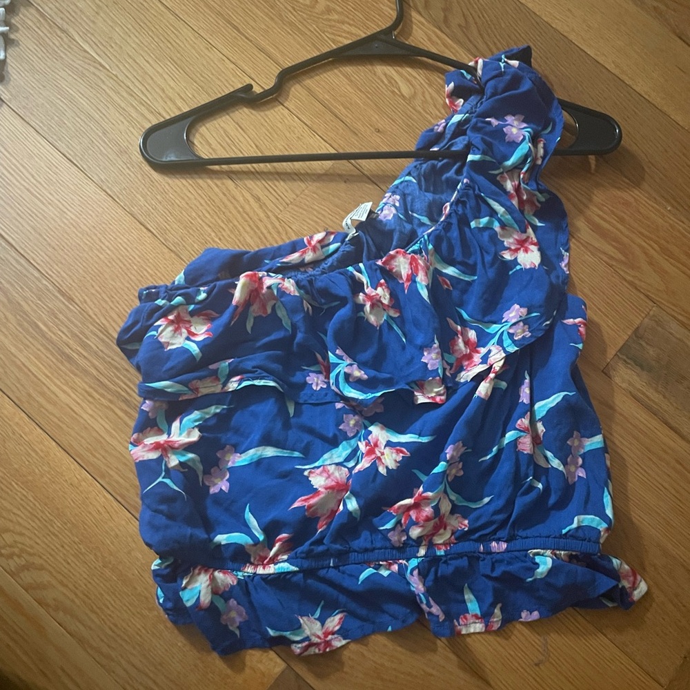 Off shoulder summer floral blouse